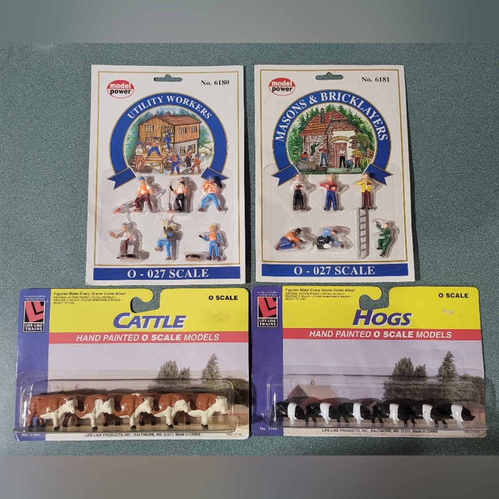 Group Of Four O Gauge Railroad Figure Sets
